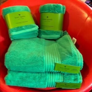 Kate Spade Green Towel Collection